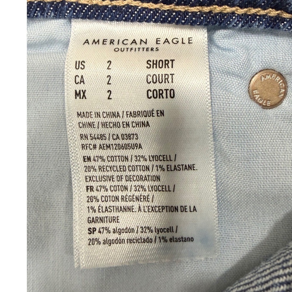 American Eagle Super High-Rise Straight Womens 2 Short Blue Frayed Hem NWT - Picture 9 of 9